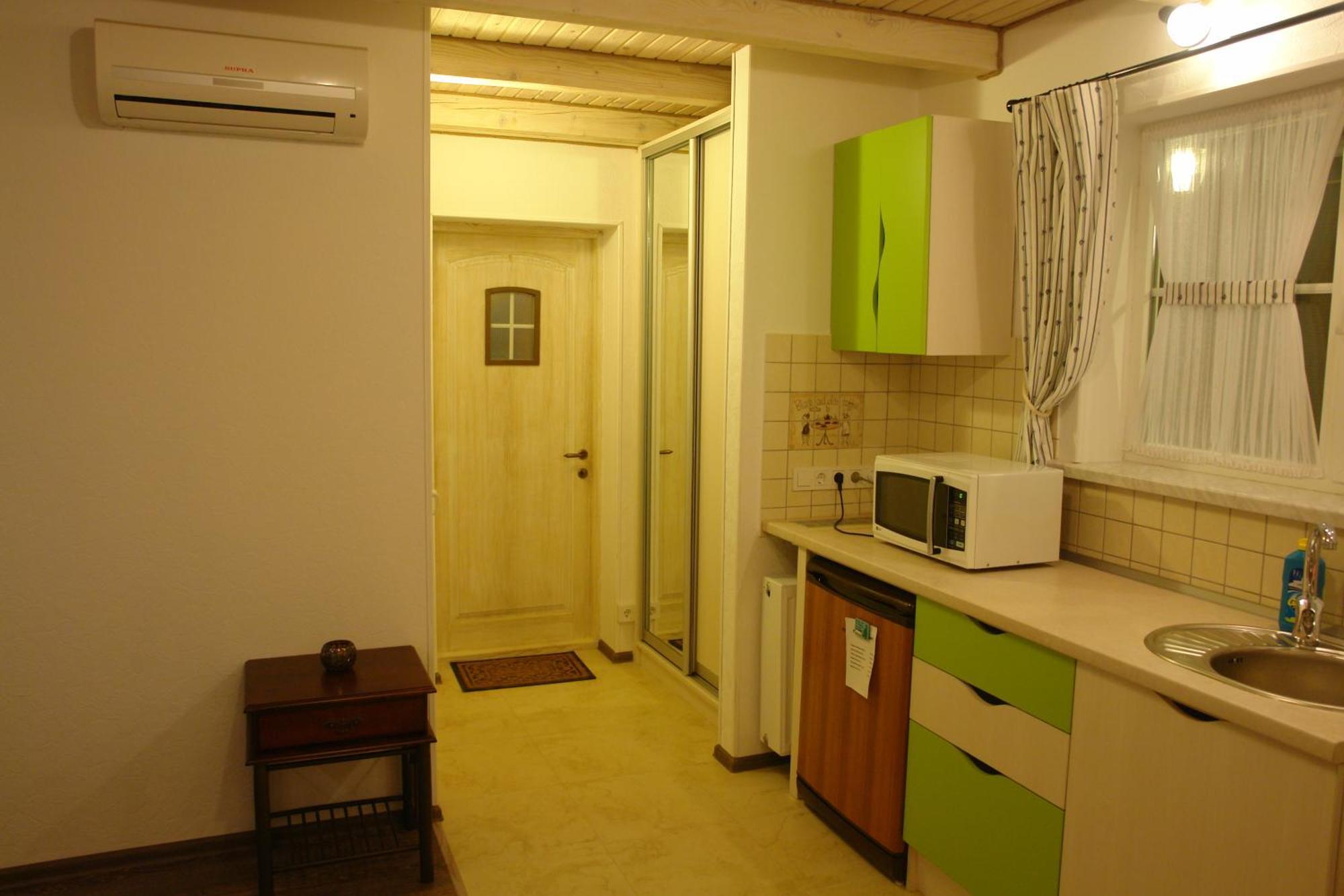 Hotel Sicilia Čornomors'k Esterno foto
