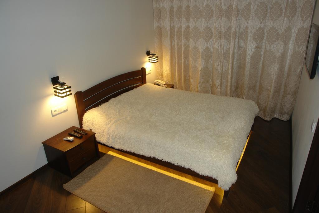 Hotel Sicilia Čornomors'k Esterno foto