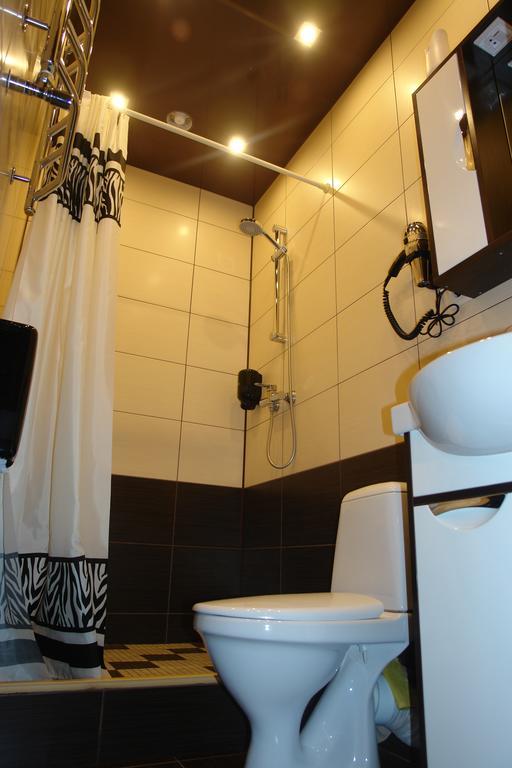Hotel Sicilia Čornomors'k Esterno foto