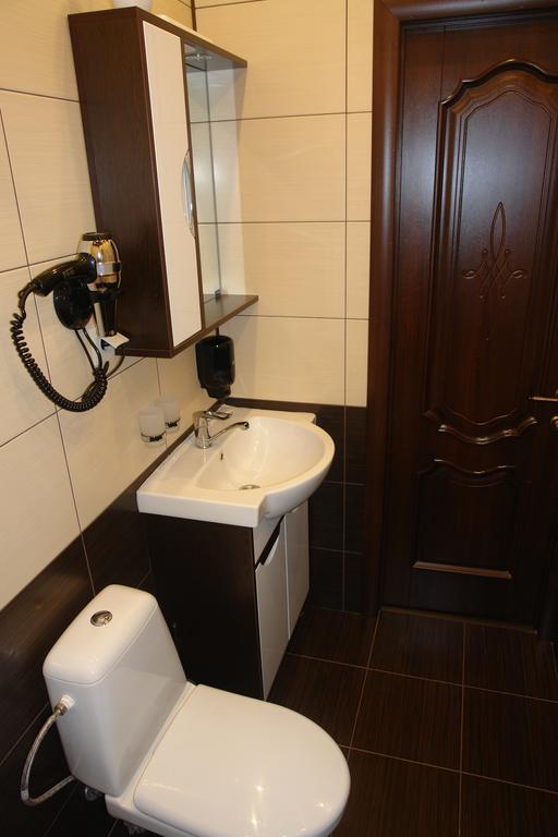 Hotel Sicilia Čornomors'k Esterno foto