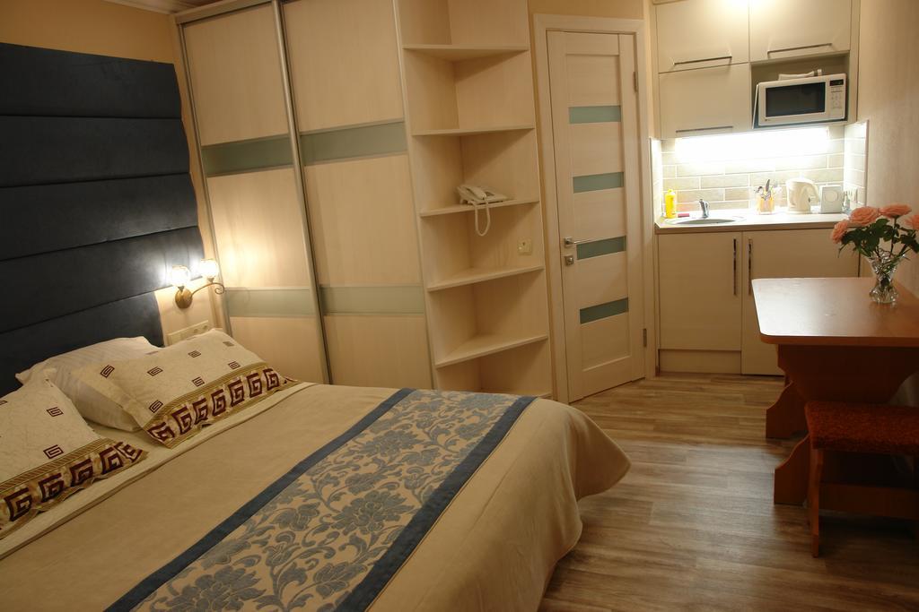 Hotel Sicilia Čornomors'k Esterno foto