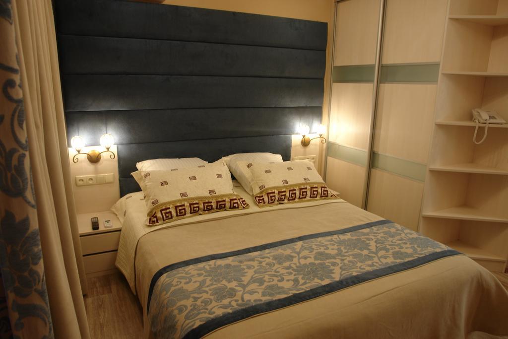 Hotel Sicilia Čornomors'k Esterno foto