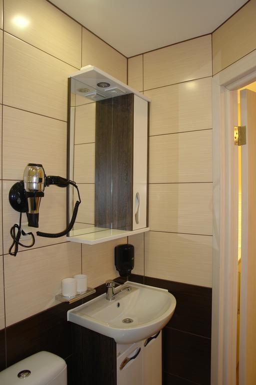 Hotel Sicilia Čornomors'k Esterno foto